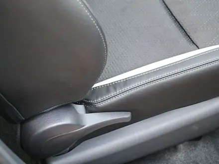 Toyota Veloz 2025 года за 14 300 000 тг. в Семей – фото 18