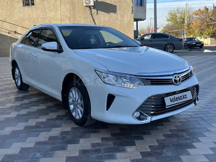 Toyota Camry 2017 года за 11 500 000 тг. в Шымкент – фото 2