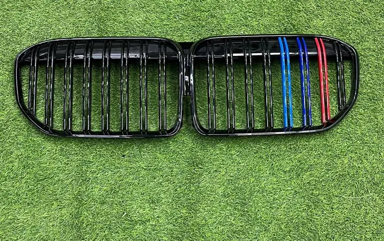 РЕШЕТКА РАДИАТОРА НА BMW G11 РЕСТ за 35 000 тг. в Астана