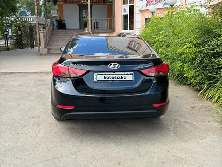 Hyundai Elantra 2014 года за 6 800 000 тг. в Уральск – фото 4