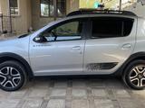 Renault Sandero Stepway 2022 года за 6 999 999 тг. в Алматы – фото 3