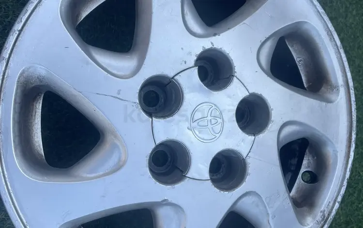 Б/у титановые диски Toyota Camry R15 за 68 000 тг. в Алматы