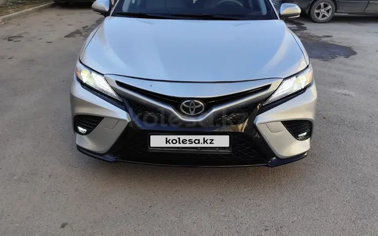 Toyota Camry 2021 года за 14 000 000 тг. в Шымкент