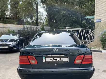 Mercedes-Benz E 230 1996 года за 2 100 000 тг. в Алматы – фото 5