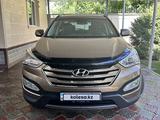 Hyundai Santa Fe 2013 годаүшін9 200 000 тг. в Алматы