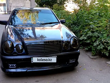 Mercedes-Benz E 220 1997 годаүшін1 500 000 тг. в Астана – фото 2