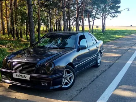 Mercedes-Benz E 220 1997 года за 1 500 000 тг. в Астана – фото 3