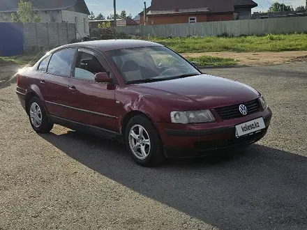 Volkswagen Passat 1997 года за 1 700 000 тг. в Павлодар – фото 2