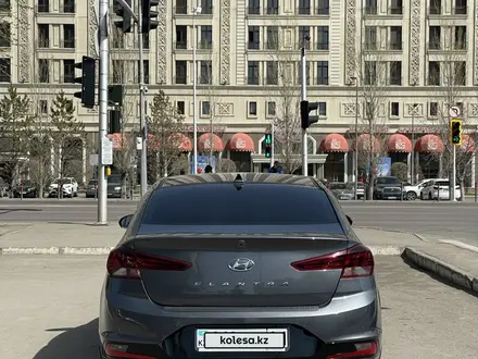 Hyundai Elantra 2020 года за 8 800 000 тг. в Астана – фото 7