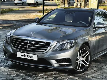 Mercedes-Benz S 500 2014 года за 26 900 000 тг. в Тараз