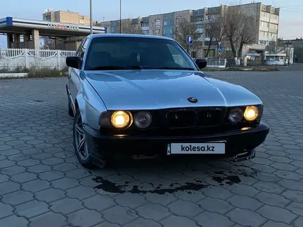 BMW 520 1991 года за 1 000 000 тг. в Караганда