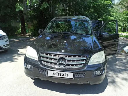 Mercedes-Benz ML 500 2005 года за 6 500 000 тг. в Алматы – фото 14