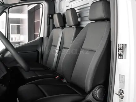 Mercedes-Benz Sprinter 2026 года за 63 800 000 тг. в Астана – фото 3