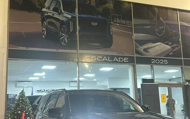 Cadillac Escalade 2024 года за 70 000 000 тг. в Астана