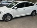 Hyundai Accent 2021 года за 7 300 000 тг. в Алматы – фото 2