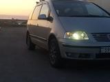 Volkswagen Sharan 2001 годаүшін2 999 999 тг. в Караганда – фото 4