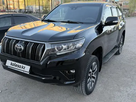 Toyota Land Cruiser Prado 2021 года за 26 500 000 тг. в Актобе – фото 2