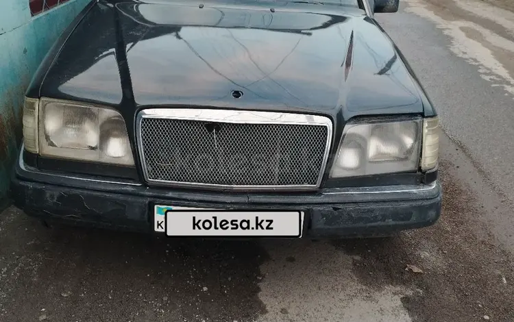 Mercedes-Benz E 200 1990 годаүшін800 000 тг. в Алматы