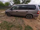 Honda Odyssey 2002 года за 2 500 000 тг. в Атырау – фото 2