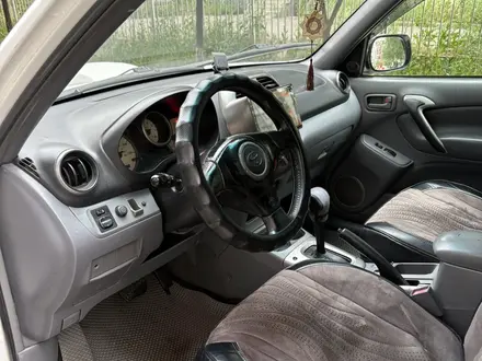 Toyota RAV4 2001 года за 4 800 000 тг. в Алматы – фото 9