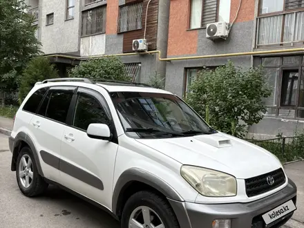 Toyota RAV4 2001 года за 4 800 000 тг. в Алматы – фото 2