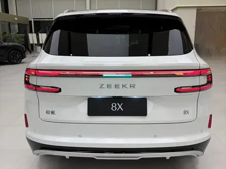 Zeekr 8x Ultra+ 2026 года за 40 000 000 тг. в Алматы – фото 3