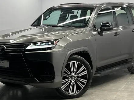 Lexus LX 600 2022 года за 70 000 000 тг. в Алматы