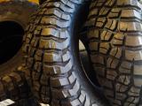 35x12, 5R20 Mud Terrain KM3 121Q BFGoodrich за 233 000 тг. в Алматы