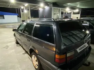 Volkswagen Passat, 1992