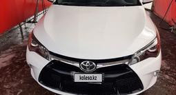 Toyota Camry 2015 года за 10 000 000 тг. в Уральск