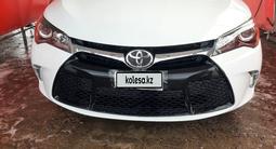 Toyota Camry 2015 годаүшін10 000 000 тг. в Уральск – фото 4