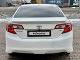 Toyota Camry 2014 годаүшін5 200 000 тг. в Уральск – фото 2