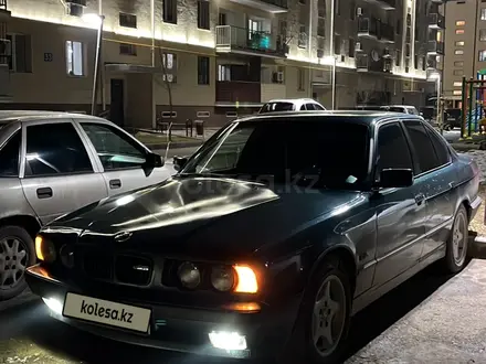 BMW 520 1995 года за 2 500 000 тг. в Туркестан