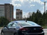 Hyundai Elantra 2019 года за 6 000 000 тг. в Темиртау – фото 3
