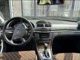 Mercedes-Benz E 320 2002 года за 6 000 000 тг. в Шымкент – фото 3