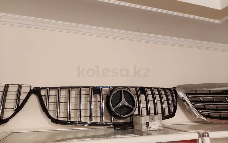 Решётка радиатора в стиле GT на W212 Mercedes, E250, E300үшін90 500 тг. в Астана