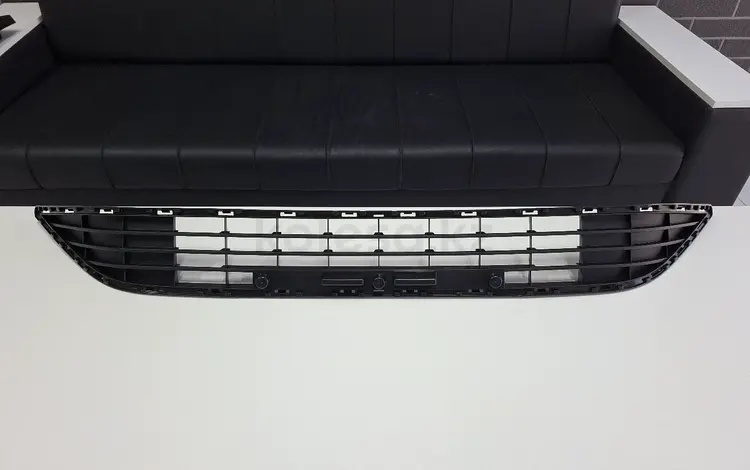 РЕШЁТКА ПЕРЕДНЕГО БАМПЕРА НИЖНЯЯ JAC J7 за 10 000 тг. в Шымкент