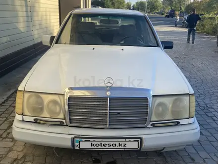 Mercedes-Benz E 230 1992 года за 1 000 000 тг. в Талдыкорган – фото 6