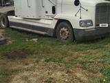 Freightliner  FLD 2002 года за 9 500 000 тг. в Алга