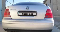 Volkswagen Jetta 2002 года за 2 000 000 тг. в Жанаозен – фото 2