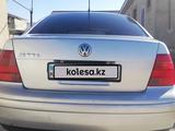 Volkswagen Jetta 2002 года за 2 000 000 тг. в Жанаозен – фото 4