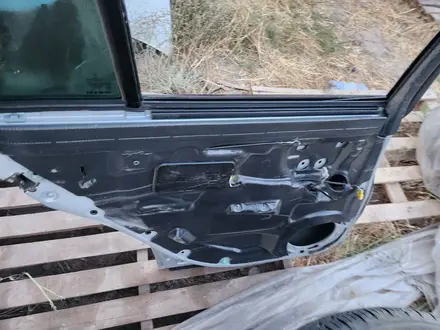 Дверь задняя левая MERCEDES BENZ W211 за 11 555 тг. в Шымкент – фото 2