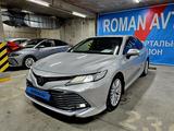 Toyota Camry 2020 года за 13 500 000 тг. в Астана – фото 2