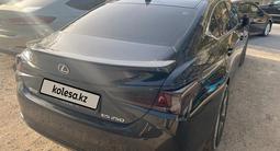 Lexus ES 250 2021 года за 23 000 000 тг. в Актау – фото 4