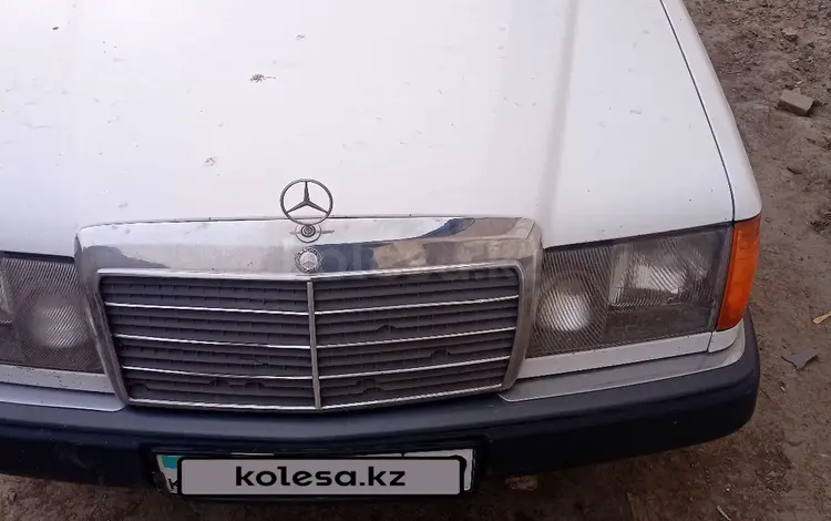 Mercedes-Benz E 200 1988 года за 1 200 000 тг. в Караганда