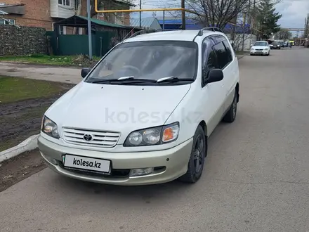 Toyota Ipsum 1997 года за 4 500 000 тг. в Алматы