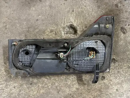 Фонарь правый, левый. Фара задняя, стоп сигнал Toyota Alphard за 15 000 тг. в Караганда – фото 8