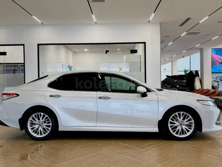 Toyota Camry 2018 года за 12 100 000 тг. в Астана – фото 7