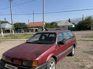 Volkswagen Passat, 1990