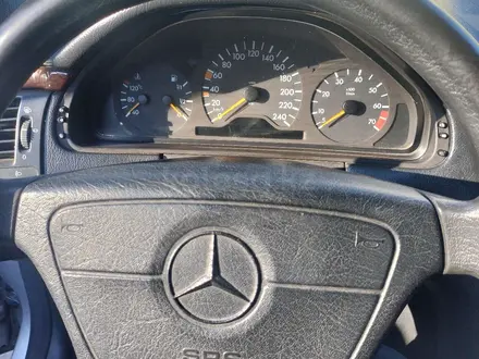 Mercedes-Benz E 200 1997 года за 2 000 000 тг. в Караганда – фото 10